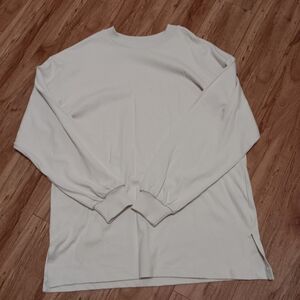 White/ beige sweater